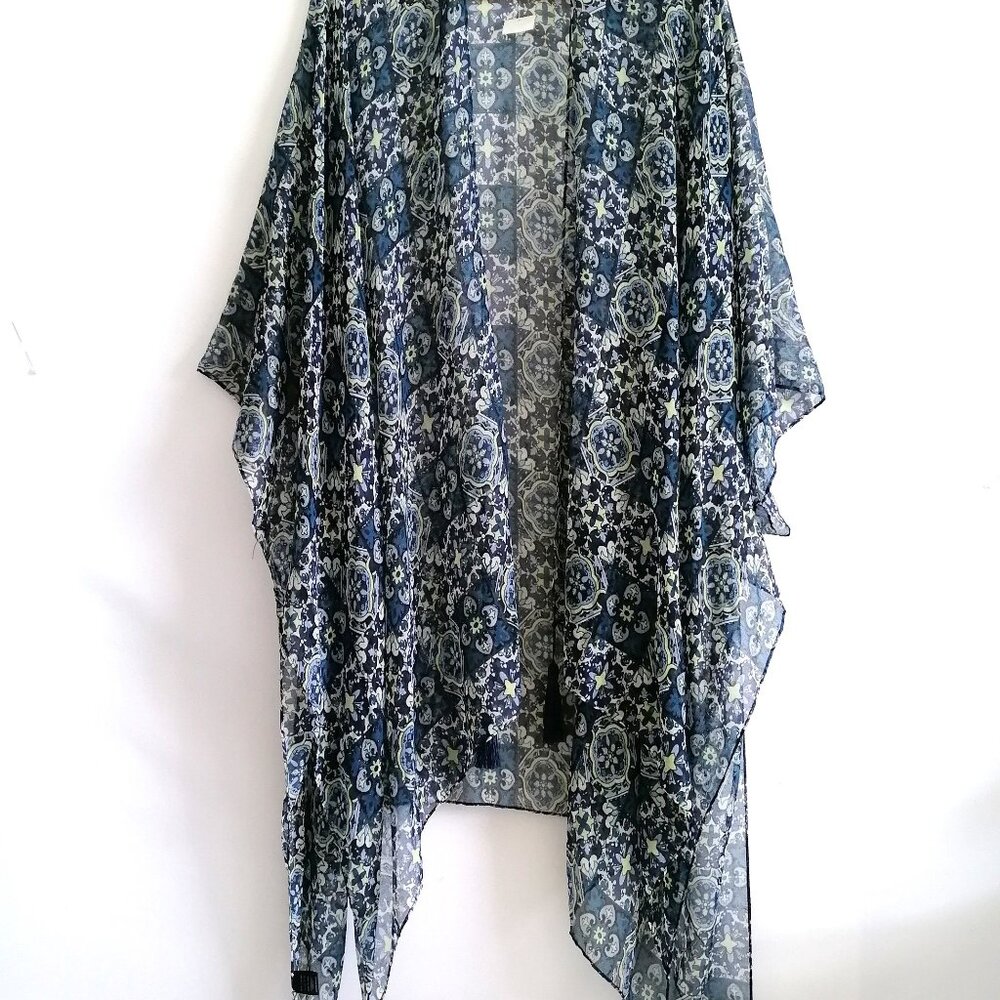 NWT Amanda Blue Womens Blue Open Front Tassel Hem Floral Cover Up One Size